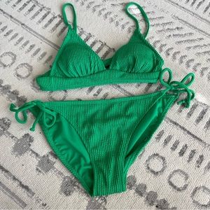 Medium too, large bottoms, No Boundaries brand, Solid green, NWOT